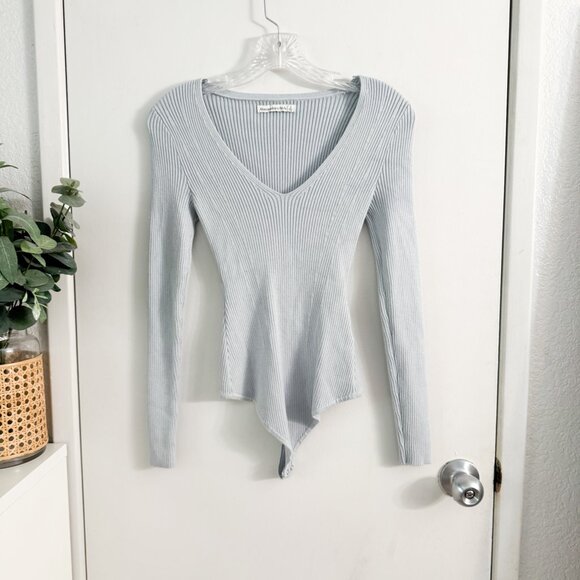 ☀️ ABERCROMBIE & FITCH Ribbed Gray Blue Bodysuit Long Sleeve V Neck Elevated - Picture 2 of 6